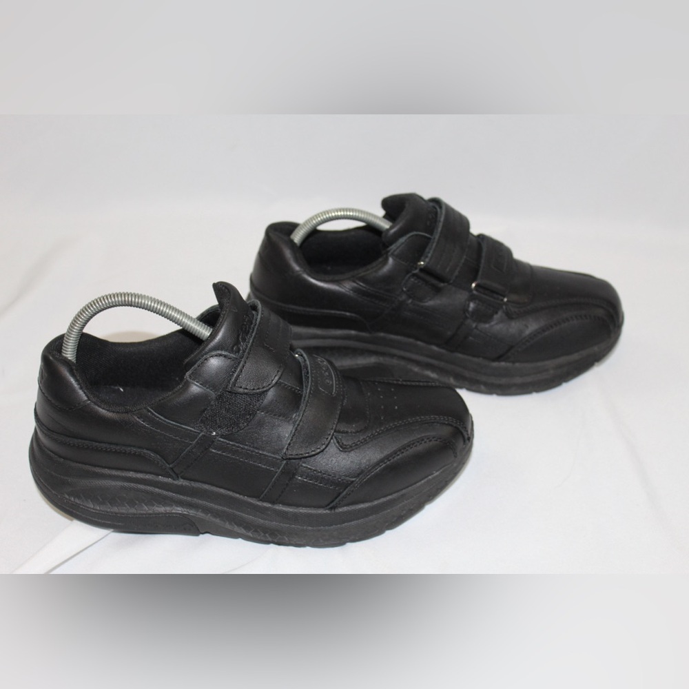 Gdefy Men's Gravity Defyer Size 9 Comfort Fit Black Walking Shoes
